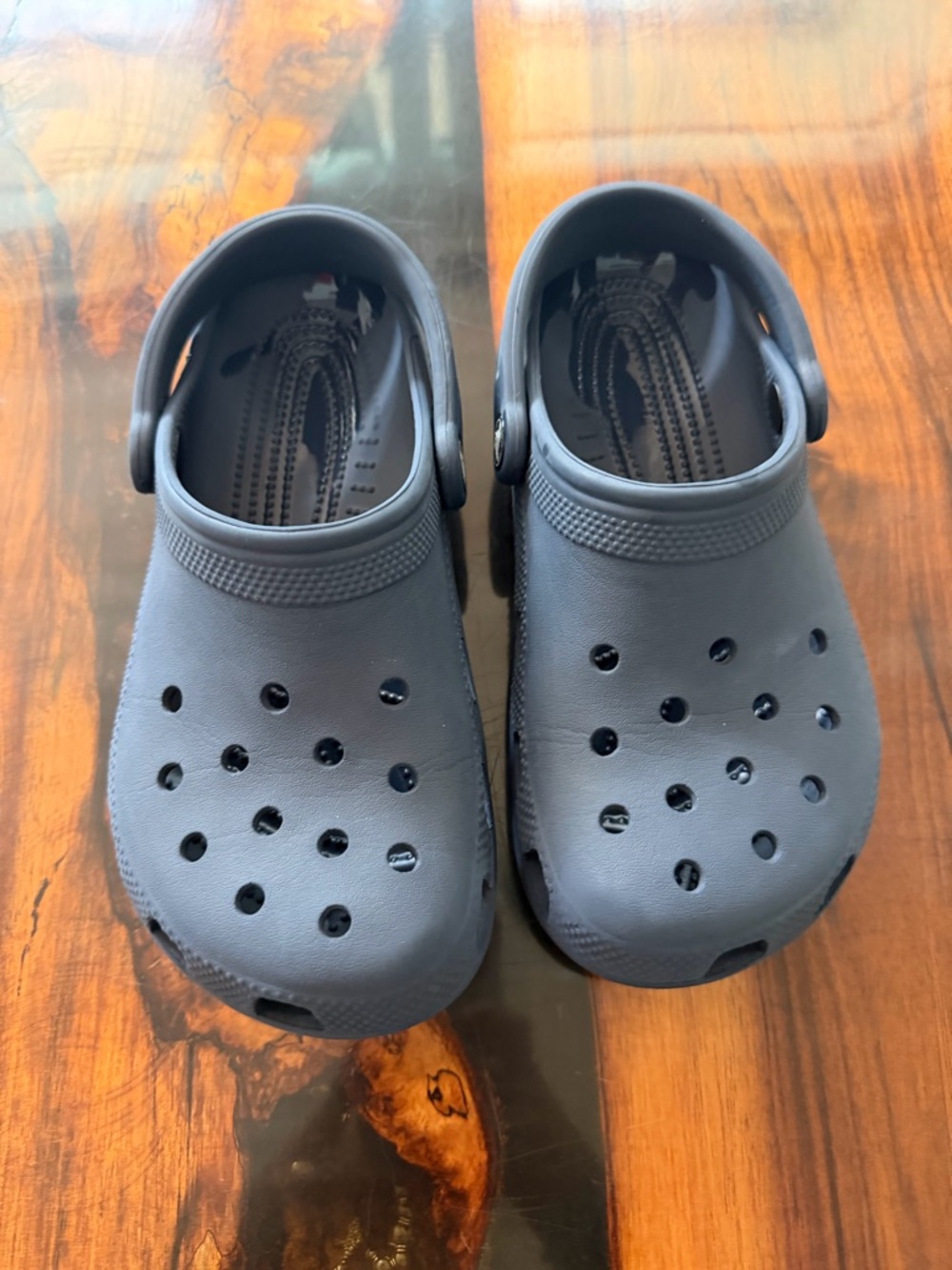 CROCS classic Clogs Kids J4 gently loved Navy Slip-On Clog Sandals